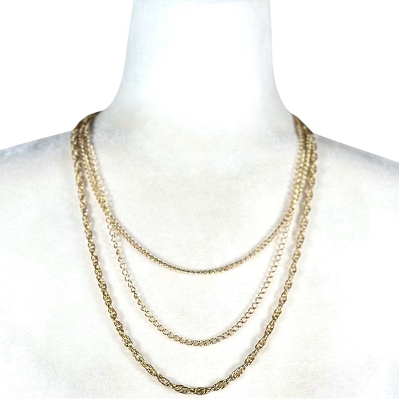 VINTAGE Gold Plated Multi Layered Chain Necklace - Picture 3 of 8